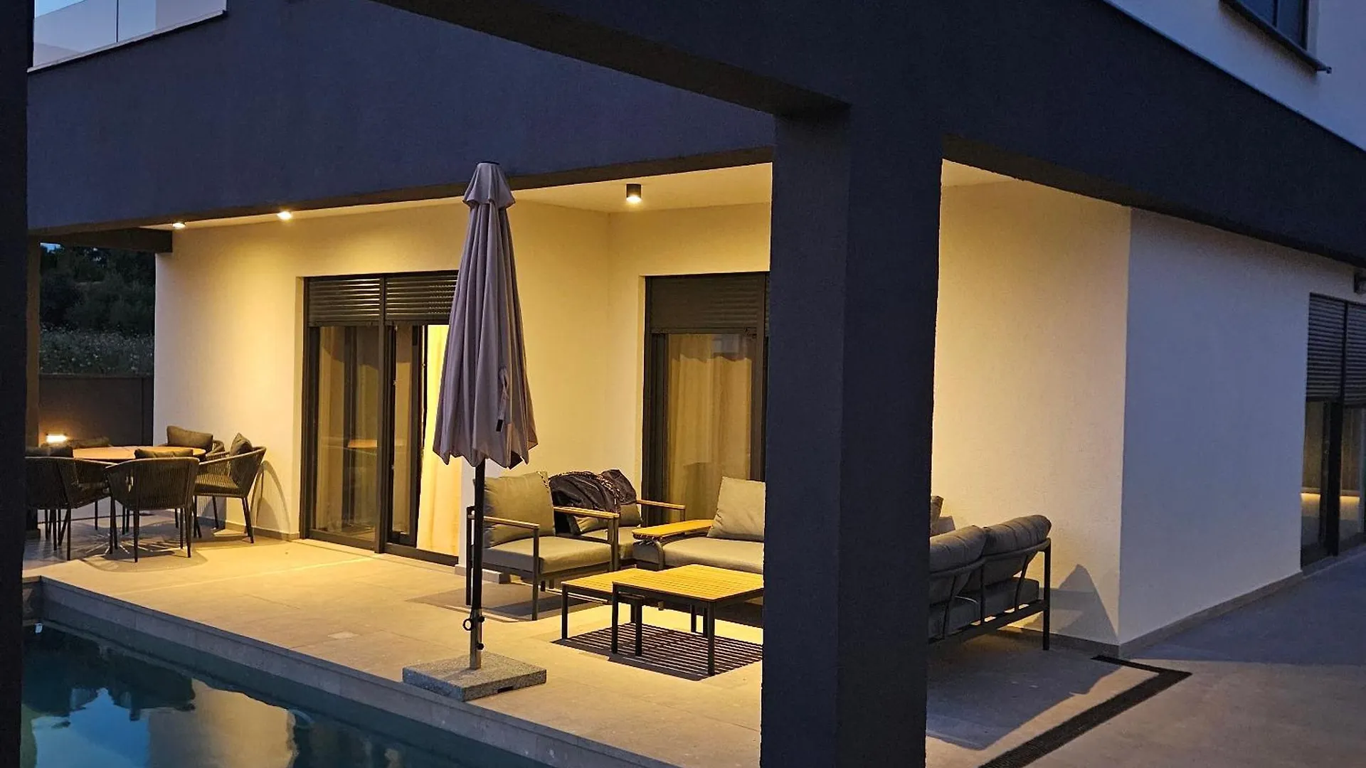 Villa Vip Liznjan 0*,  Croatia
